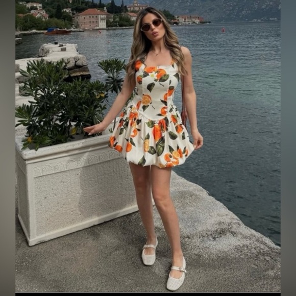 NWT ZARA vacation BLOGGER FAV Floral Mini Dress size S 
🚨FIRM PRICE NO DISCOUNT - Picture 14 of 16